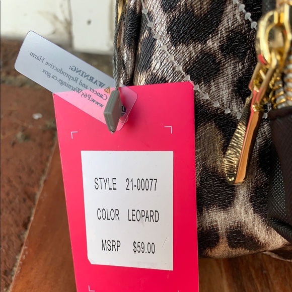 Set of 3 VINCE CAMUTO LEOPARD COSMETIC BAGS - Picture 2 of 5